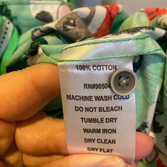 New Men’s XL VSTR frenchie Christmas Button Down - Picture 3 of 3